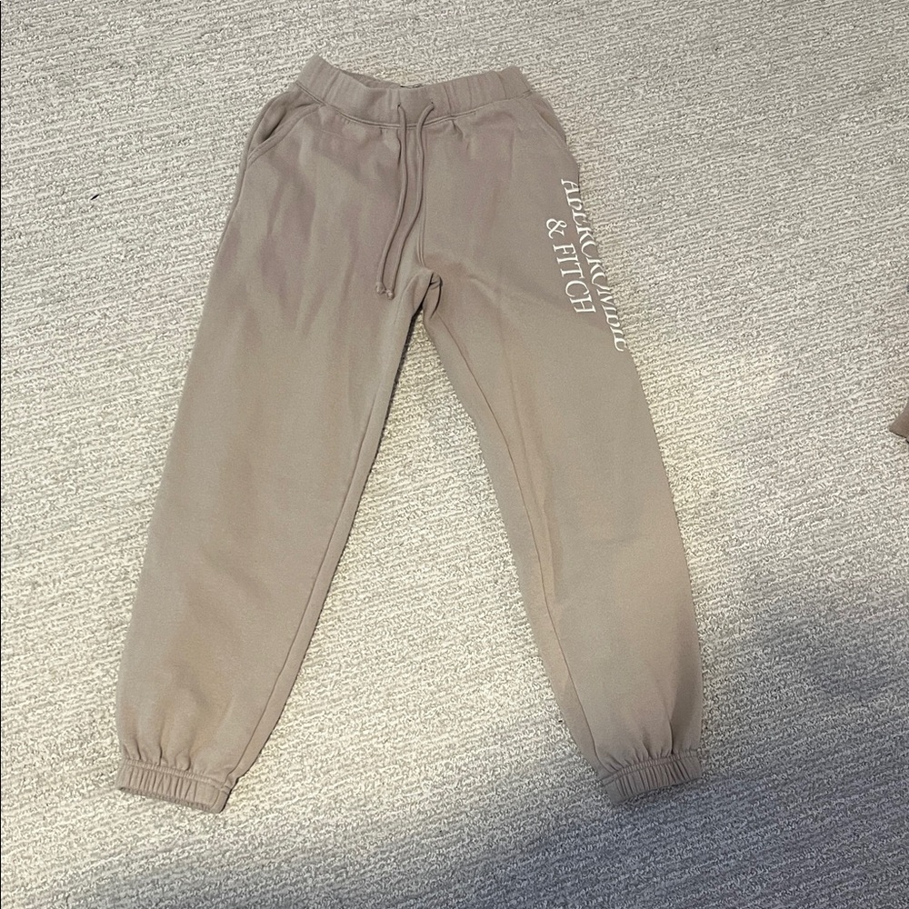 Abercrombie & Fitch Beige Joggers